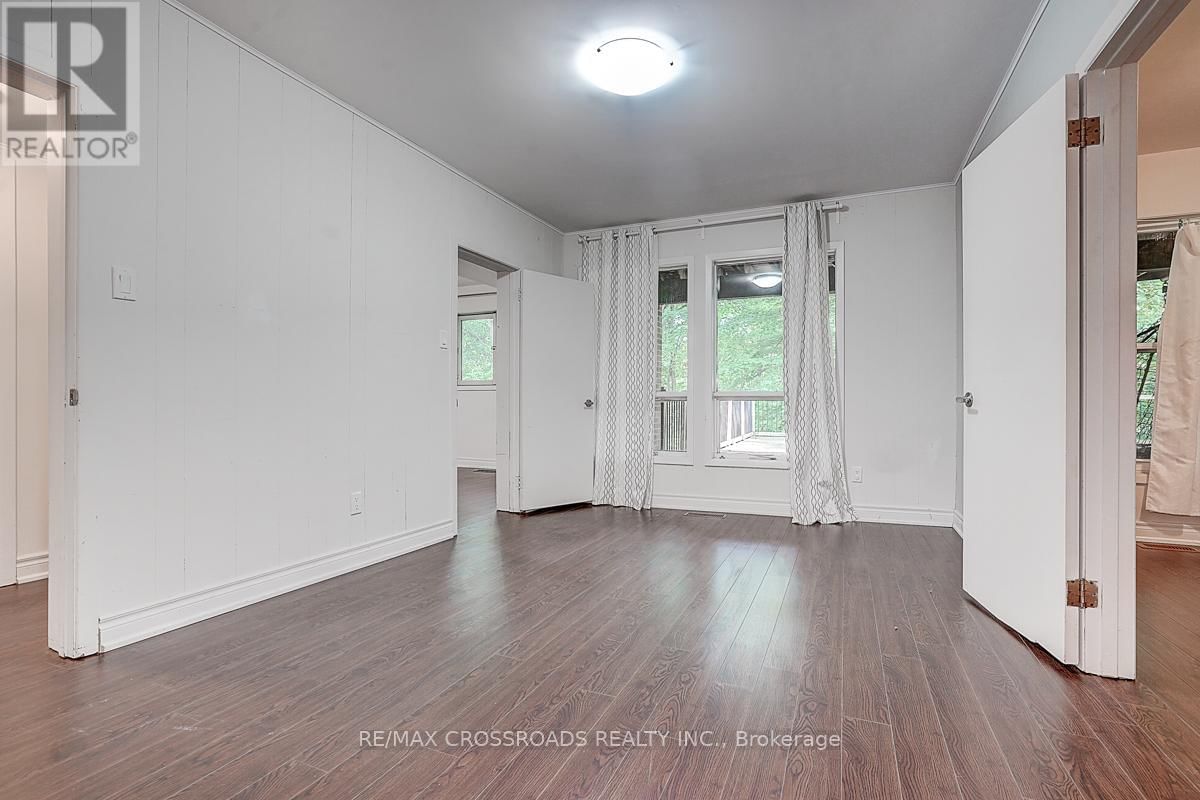 53 FOREST GROVE DRIVE Image 34