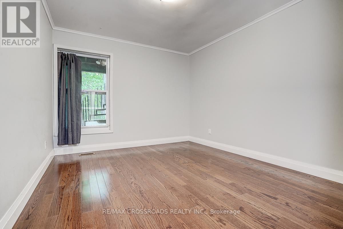 53 FOREST GROVE DRIVE Image 36