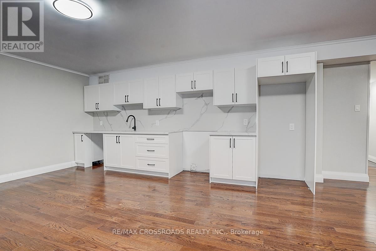 53 FOREST GROVE DRIVE Image 37