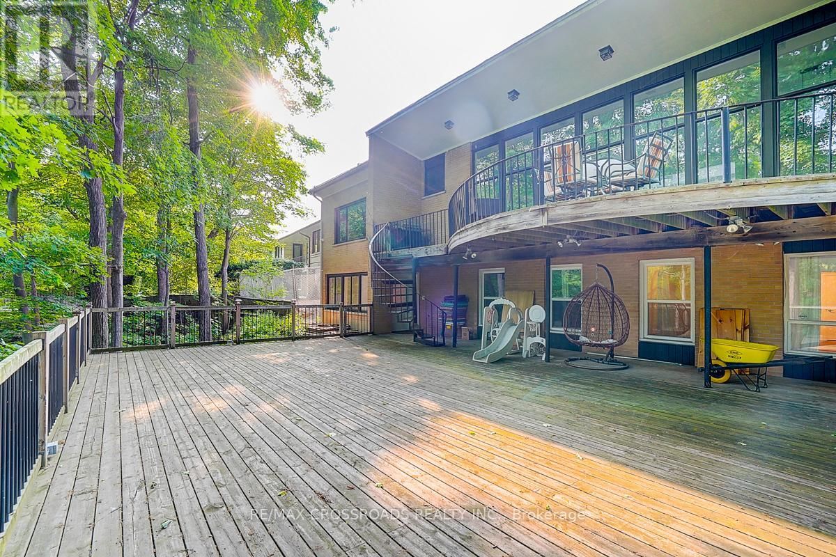 53 FOREST GROVE DRIVE Image 43