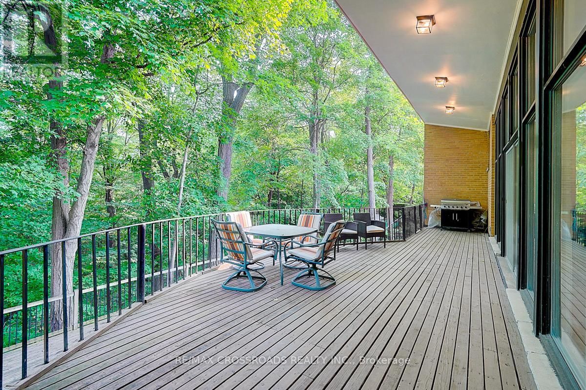 53 FOREST GROVE DRIVE Image 46