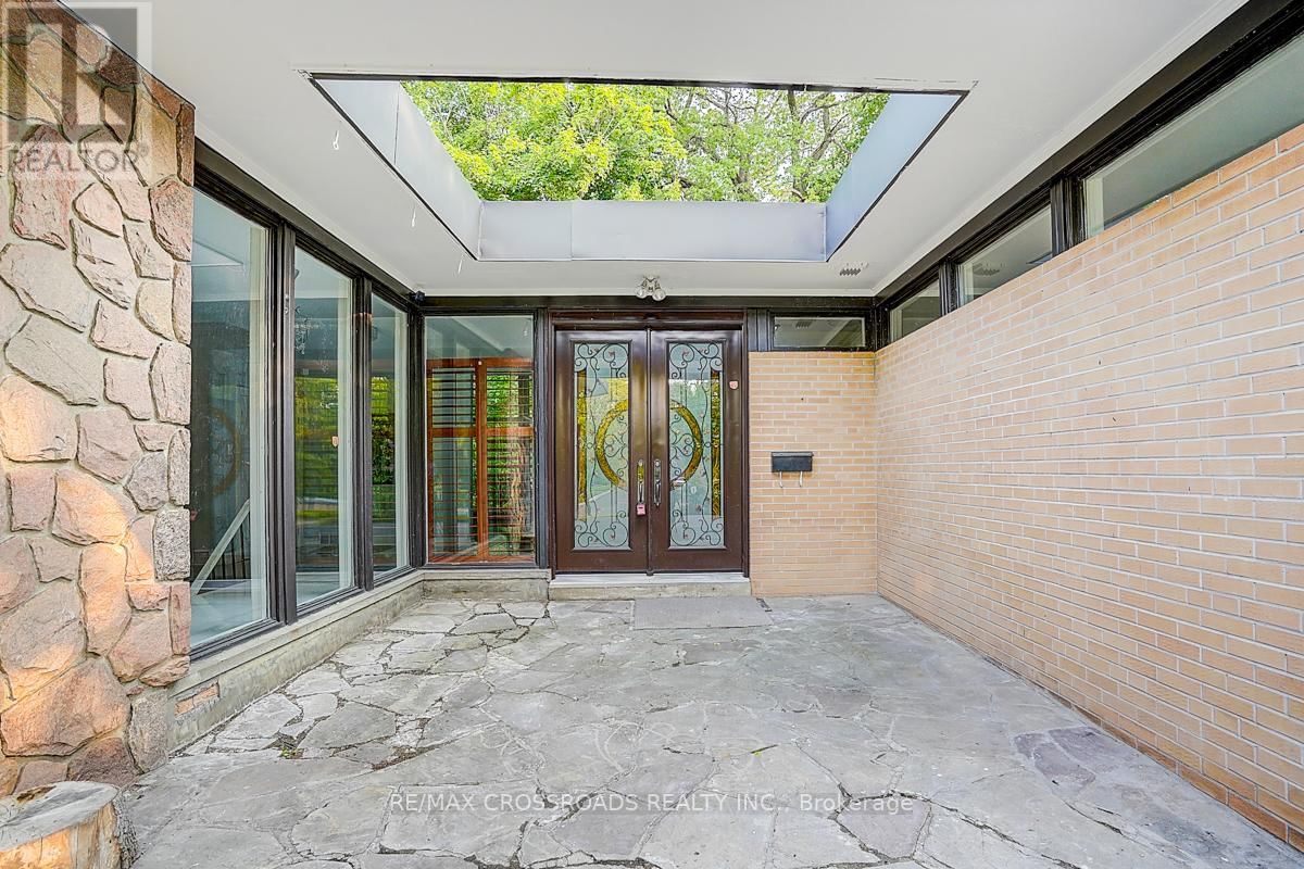 53 FOREST GROVE DRIVE Image 5
