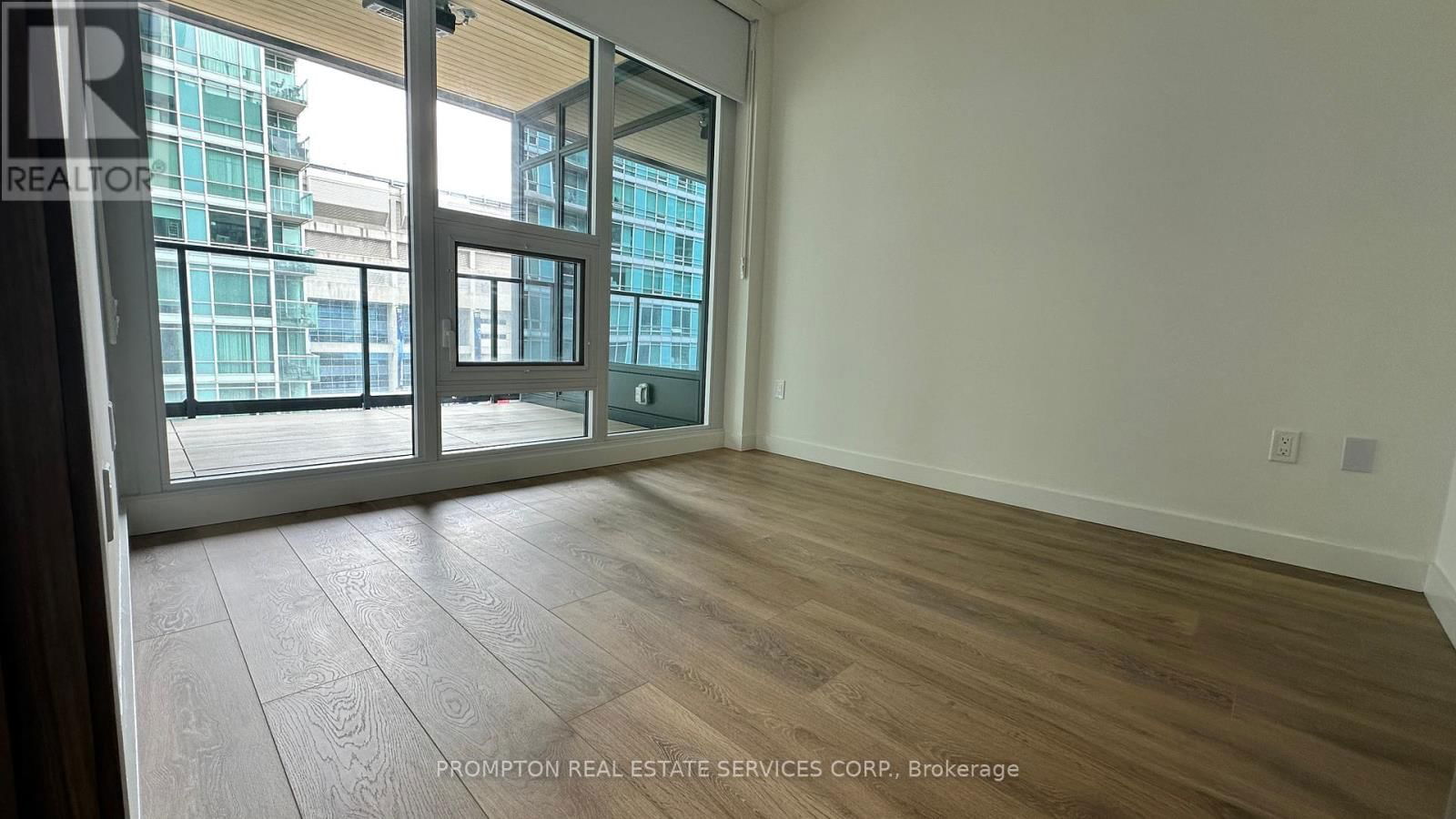 510 - 1 CONCORD CITYPLACE WAY Image 6