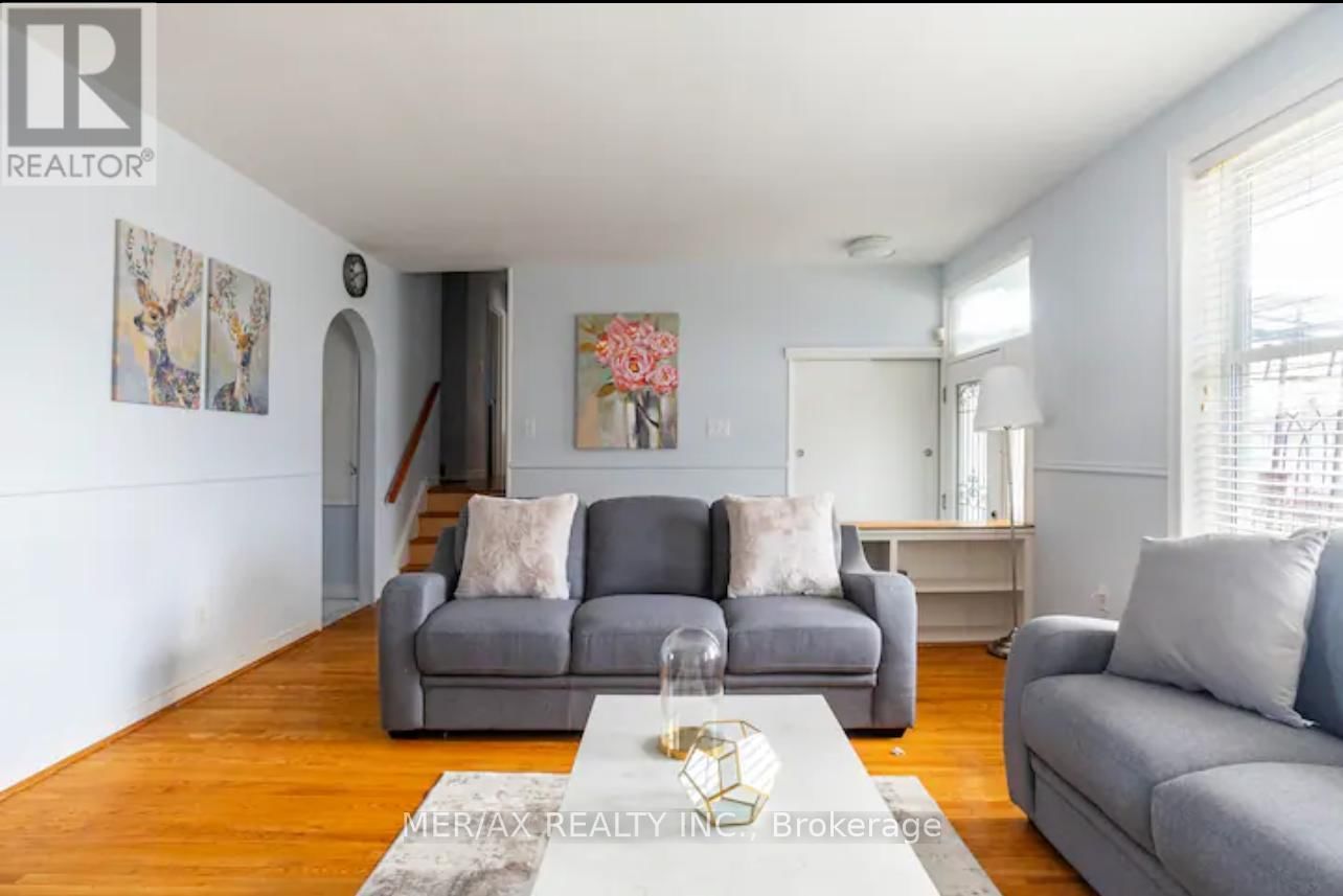 Upper - 146 NEWTON DRIVE Image 2