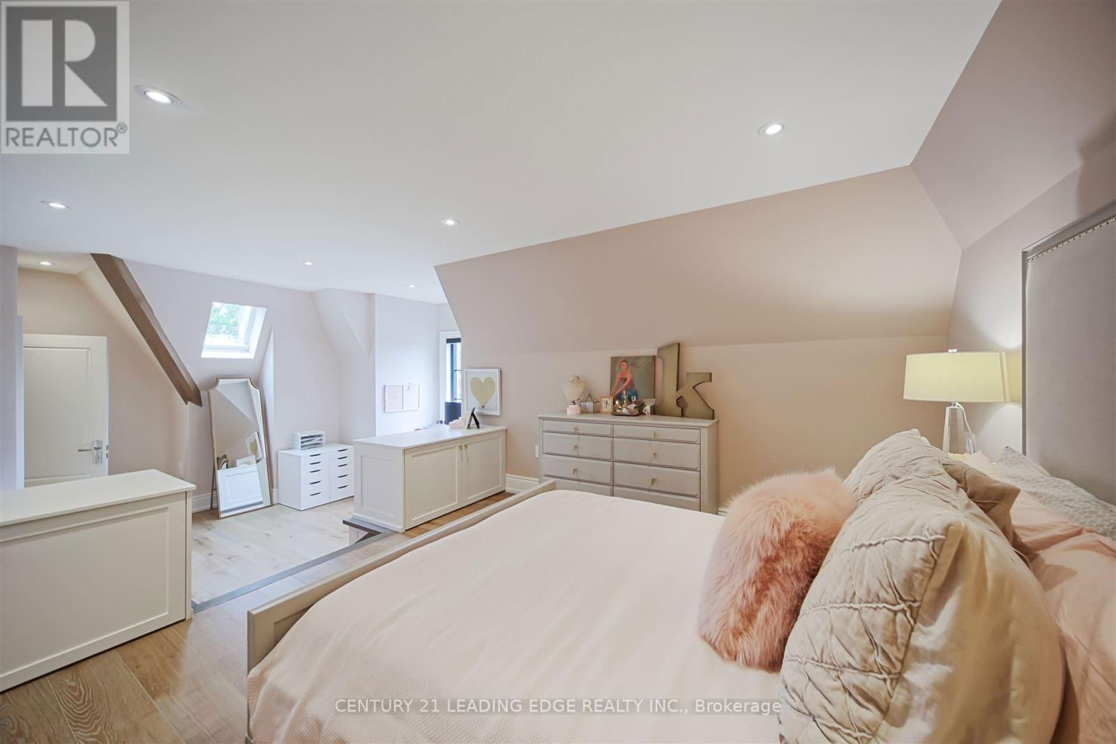 9 SANDPIPER COURT Image 34
