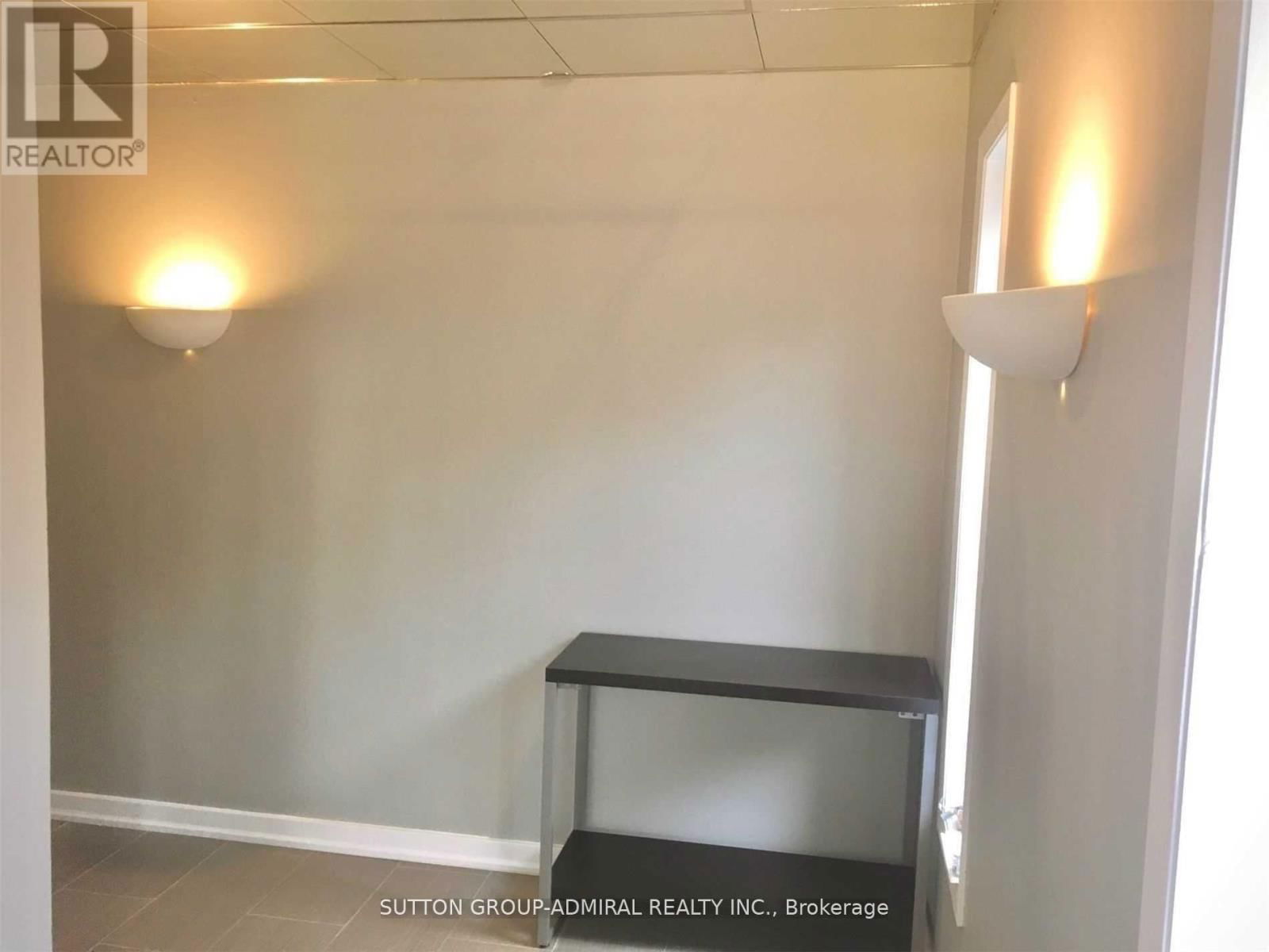2nd Flr - 4 NOOTKA CRESCENT Image 4