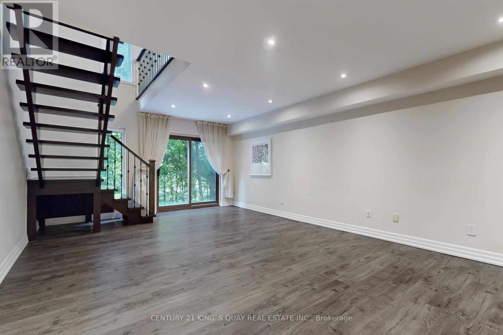 22 COREYDALE COURT Image 37