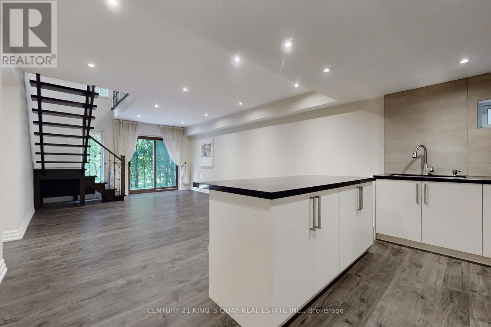 22 COREYDALE COURT Image 41