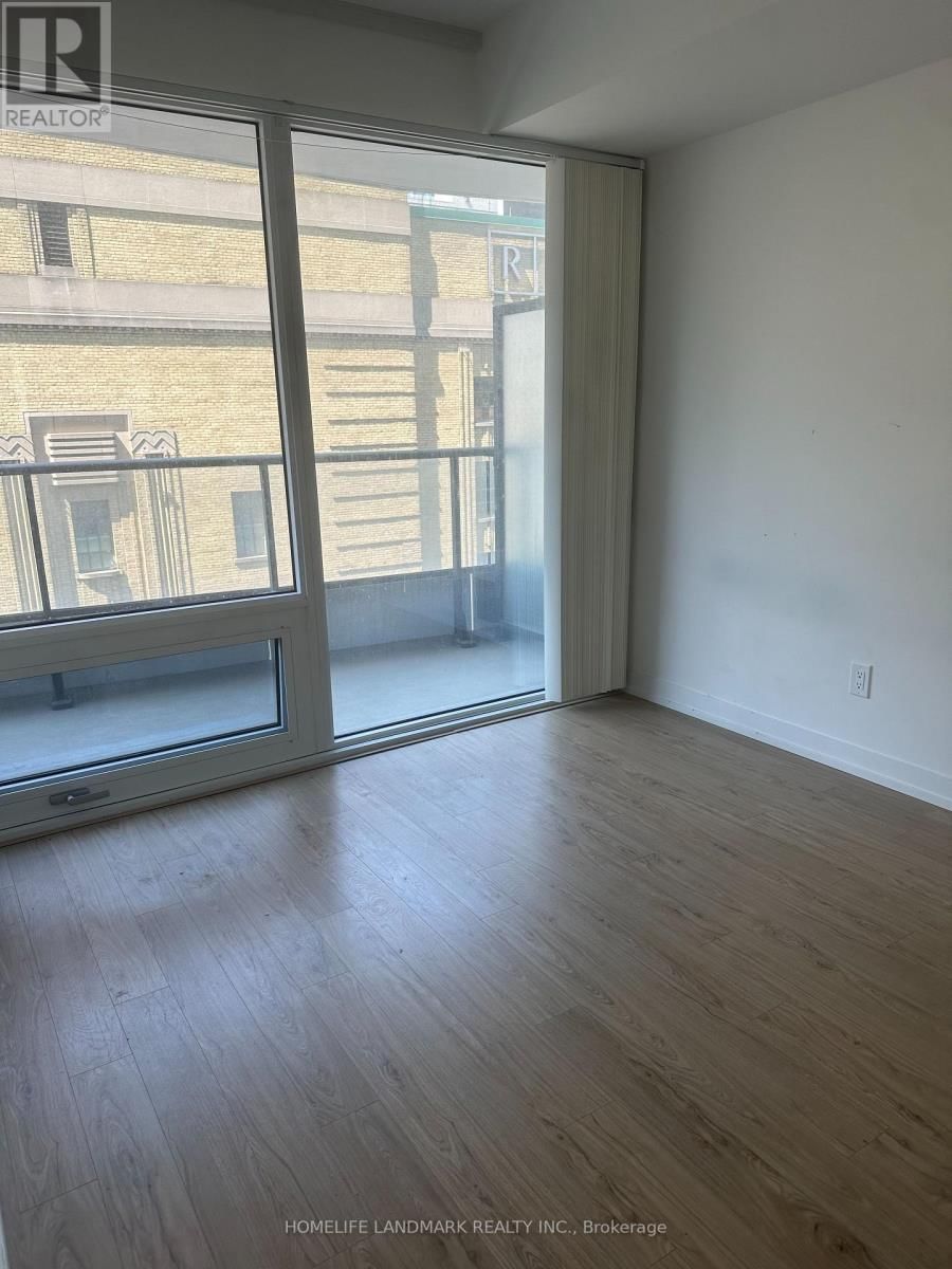608 - 85 WOOD STREET Image 6