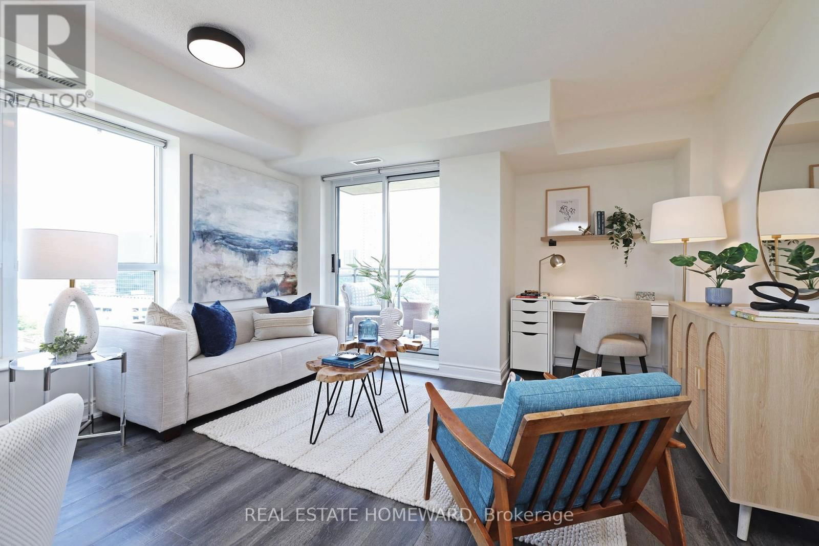 #608 - 120 DALLIMORE CIRCLE Image 1