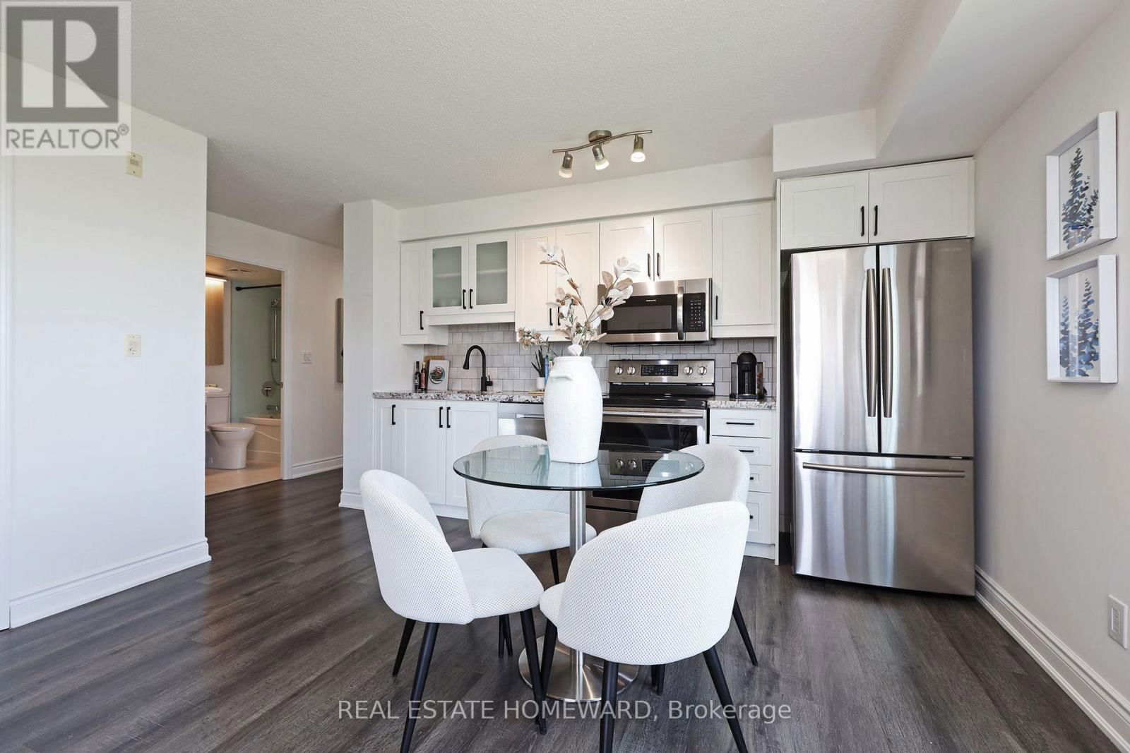 #608 - 120 DALLIMORE CIRCLE Image 10
