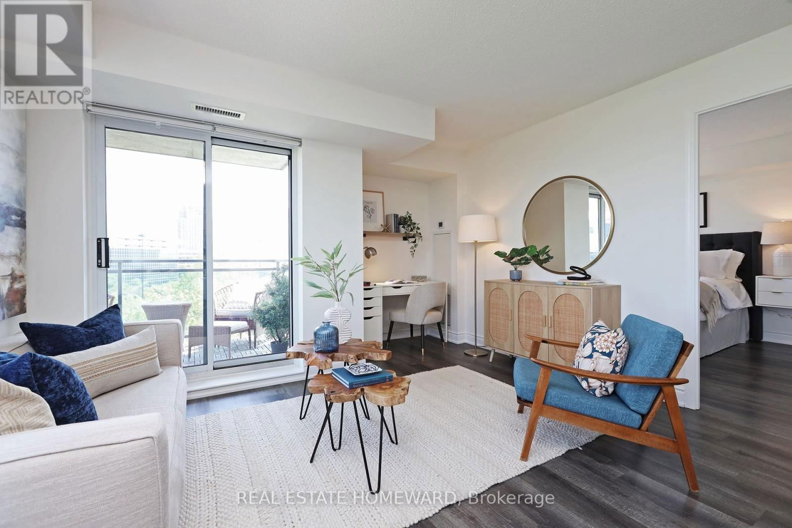 #608 - 120 DALLIMORE CIRCLE Image 16