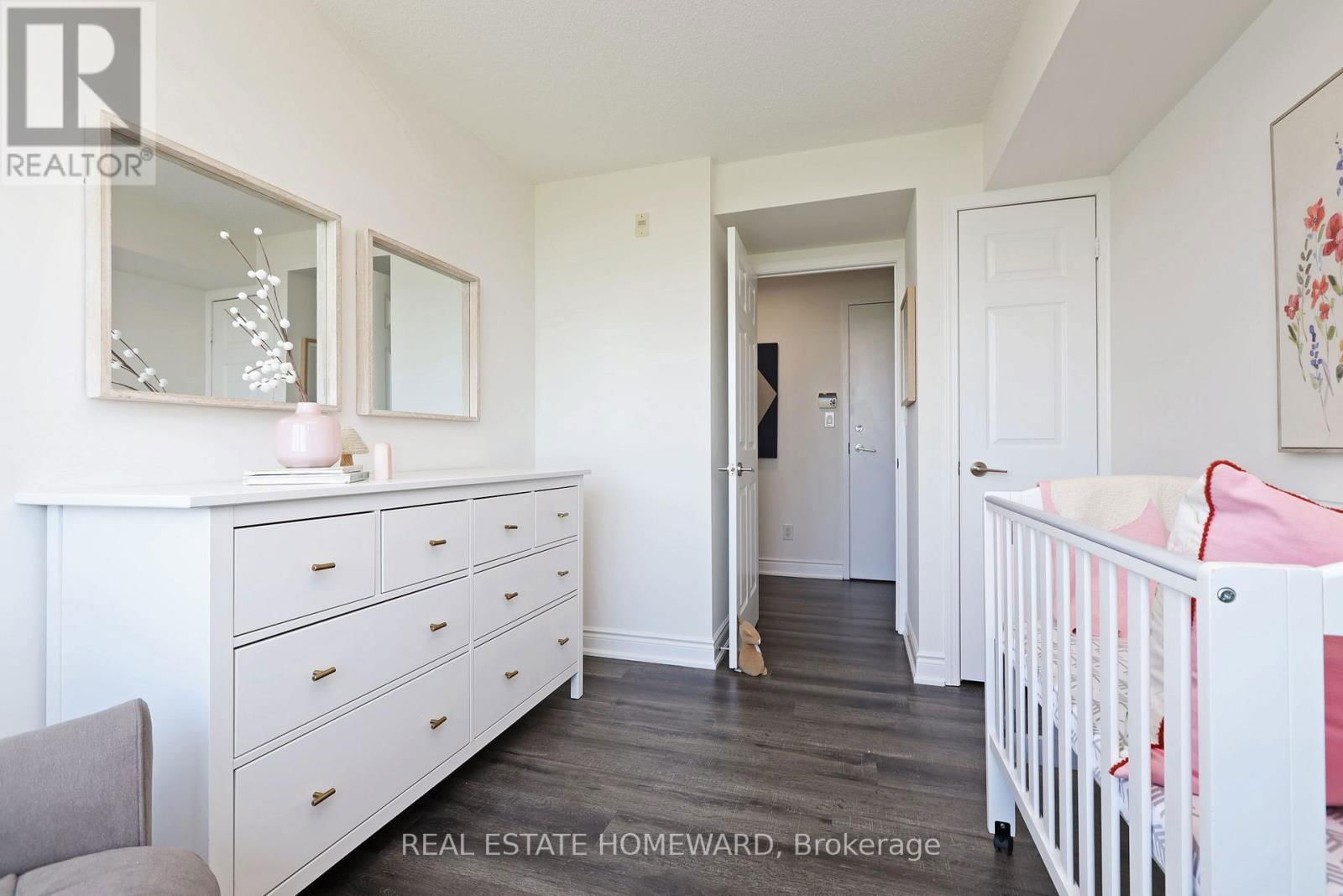 #608 - 120 DALLIMORE CIRCLE Image 22