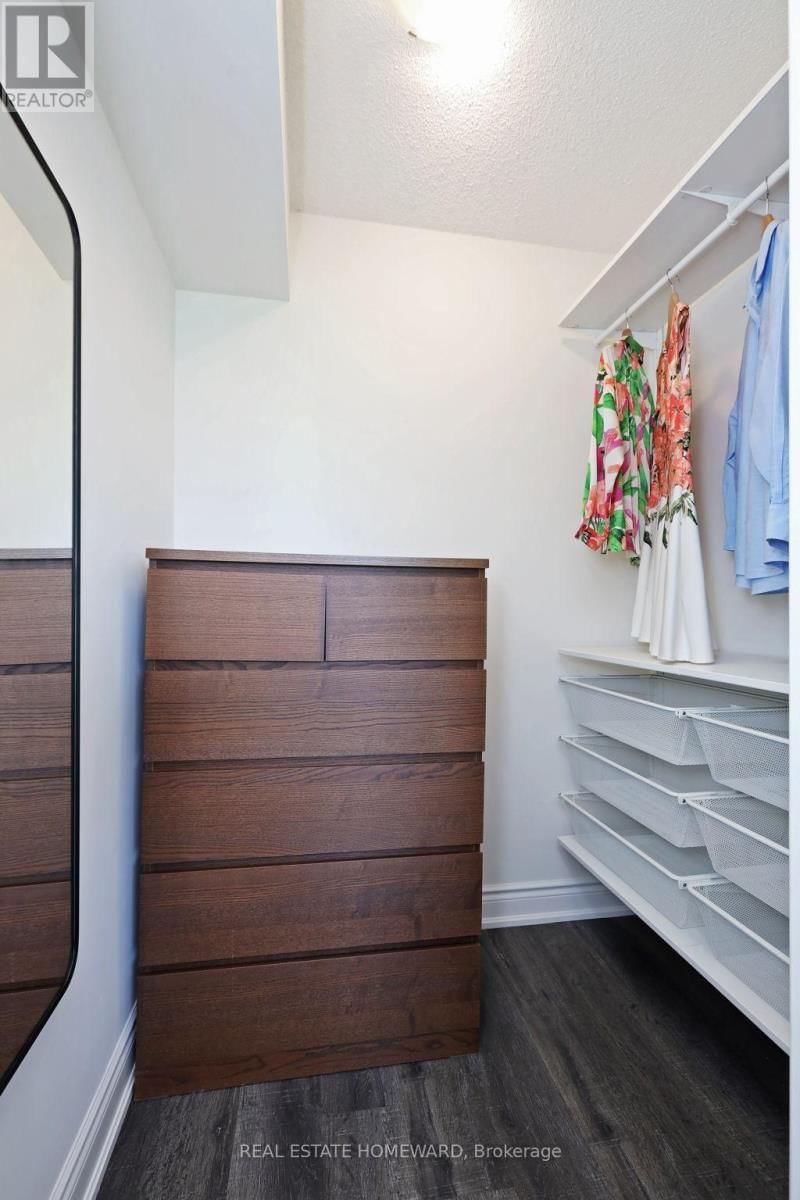 #608 - 120 DALLIMORE CIRCLE Image 25