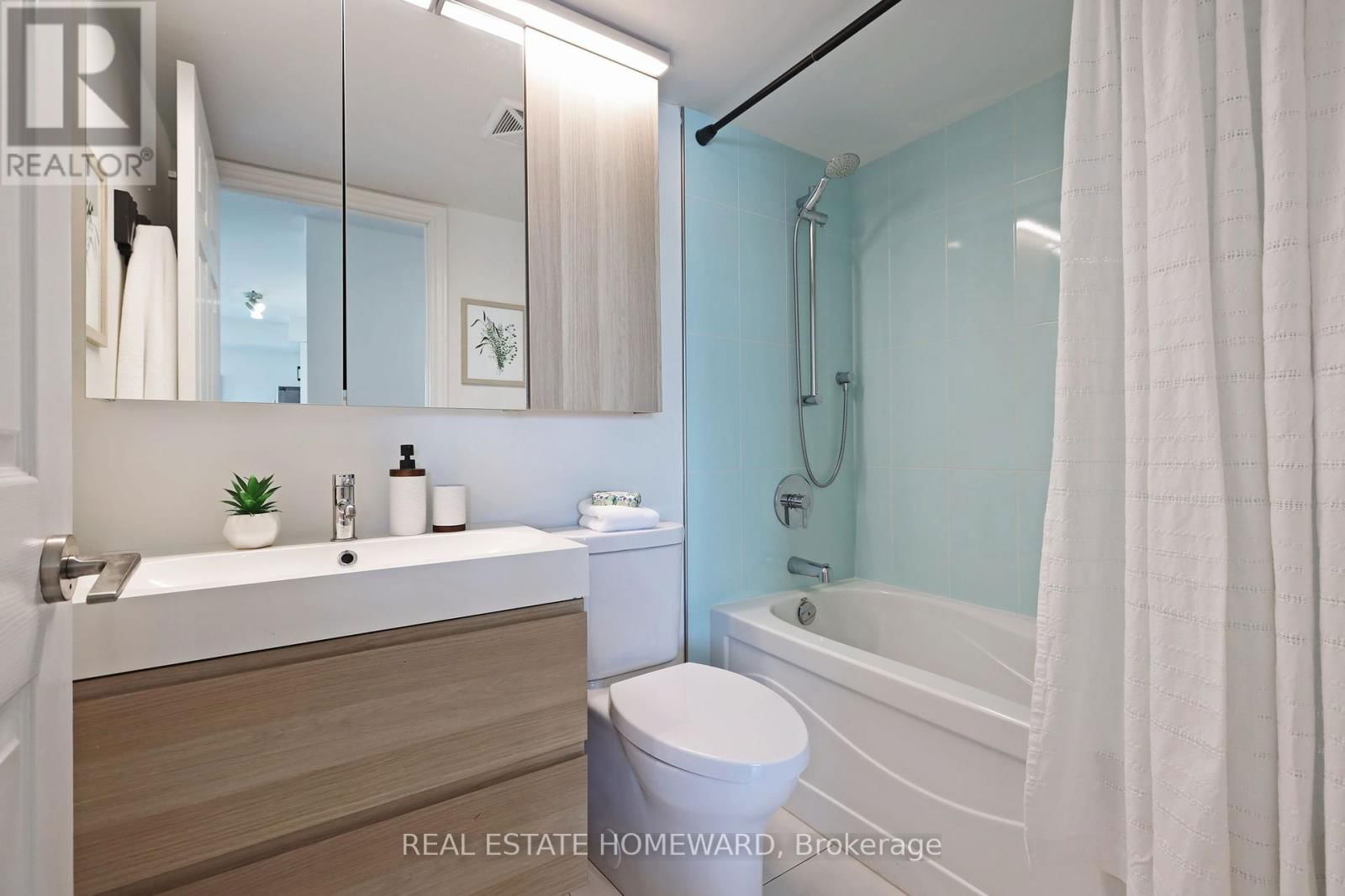 #608 - 120 DALLIMORE CIRCLE Image 26