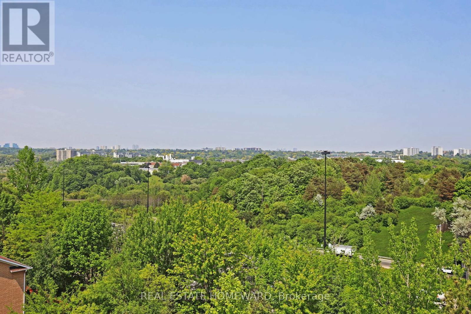 #608 - 120 DALLIMORE CIRCLE Image 29