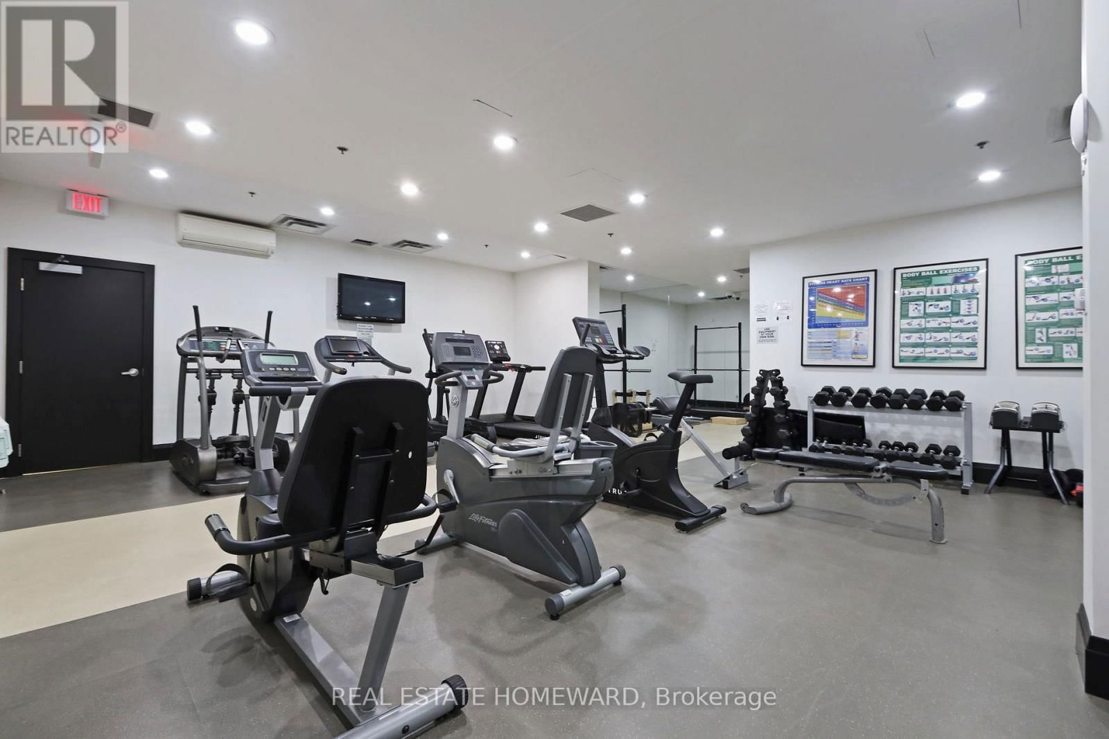 #608 - 120 DALLIMORE CIRCLE Image 33