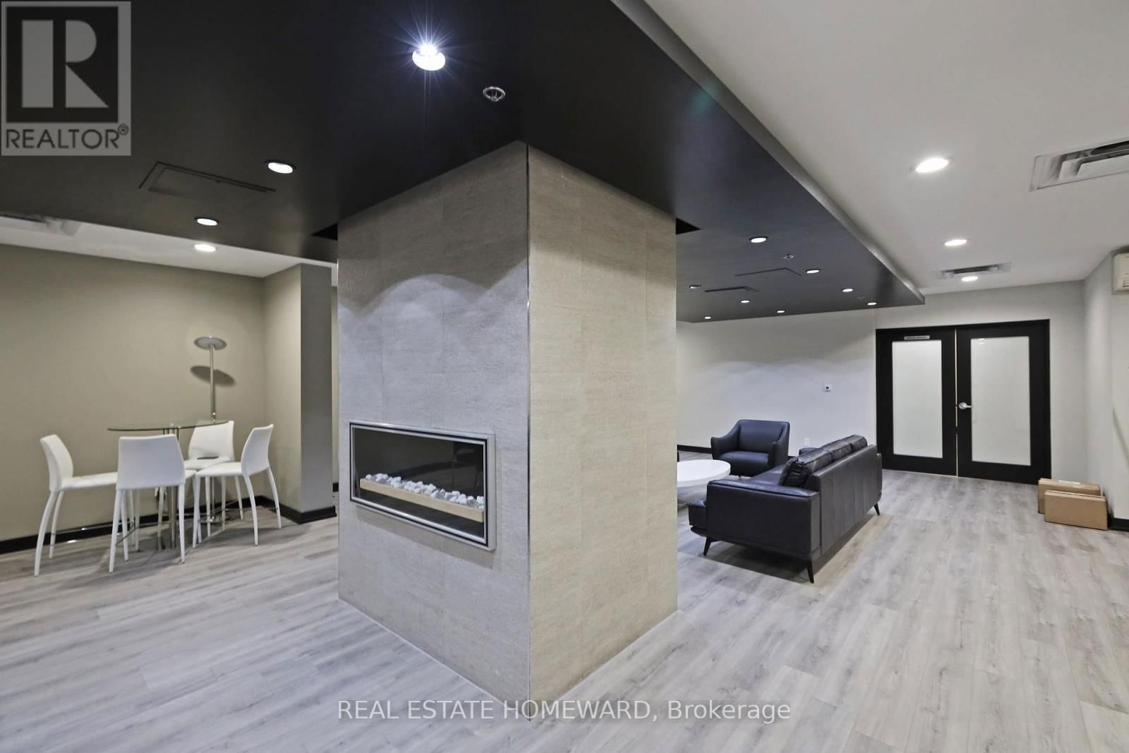 #608 - 120 DALLIMORE CIRCLE Image 36