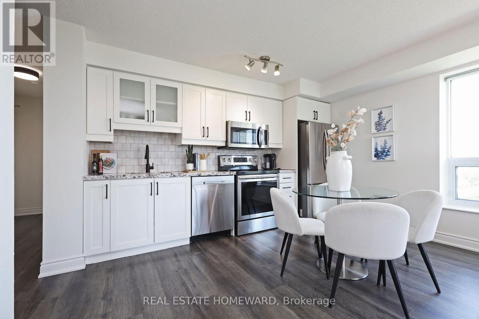 #608 - 120 DALLIMORE CIRCLE Image 8