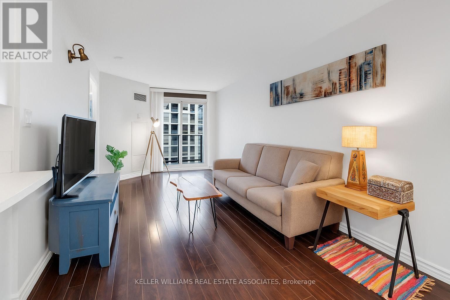 1711 - 3 REAN DRIVE Image 1