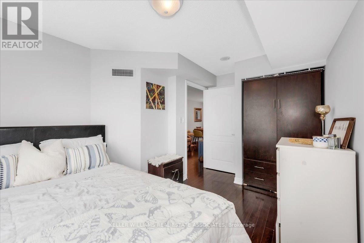 1711 - 3 REAN DRIVE Image 12