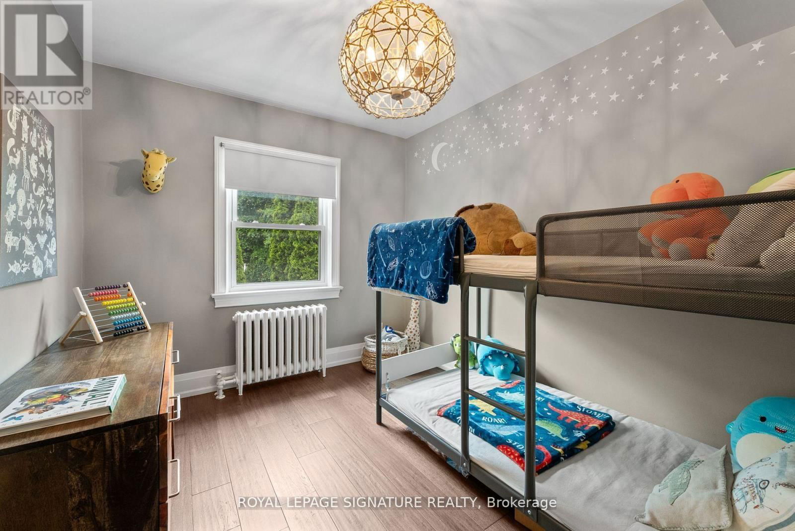 40 SOUTHVALE DRIVE Image 17