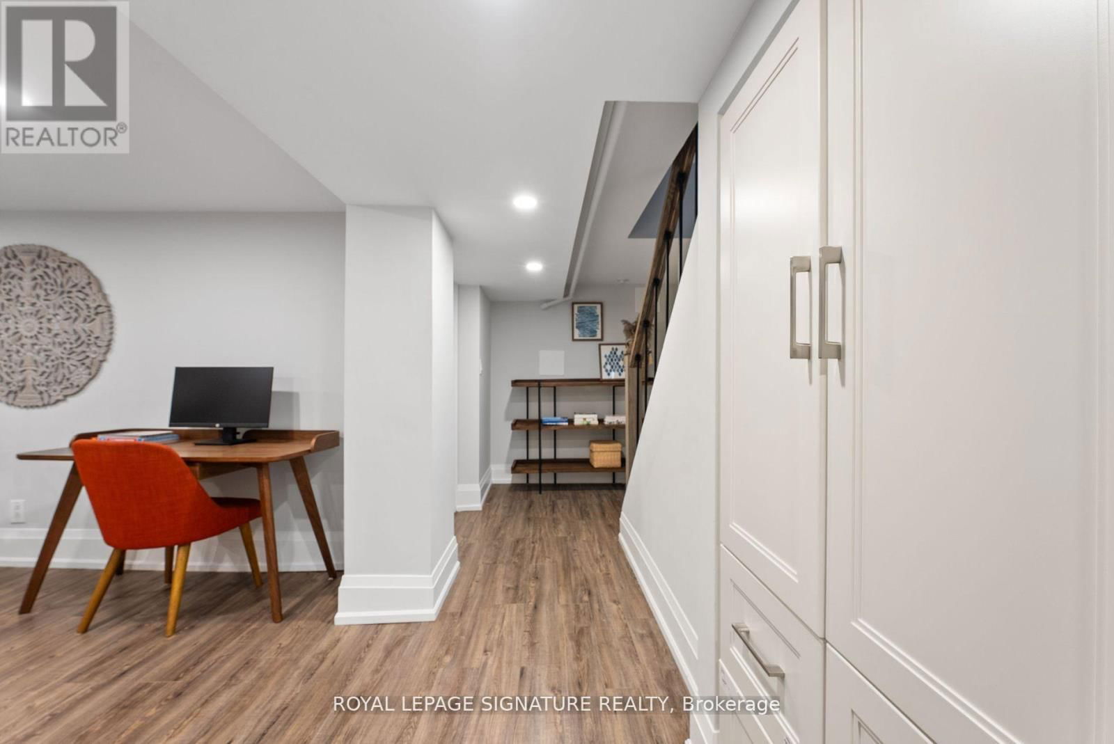 40 SOUTHVALE DRIVE Image 20