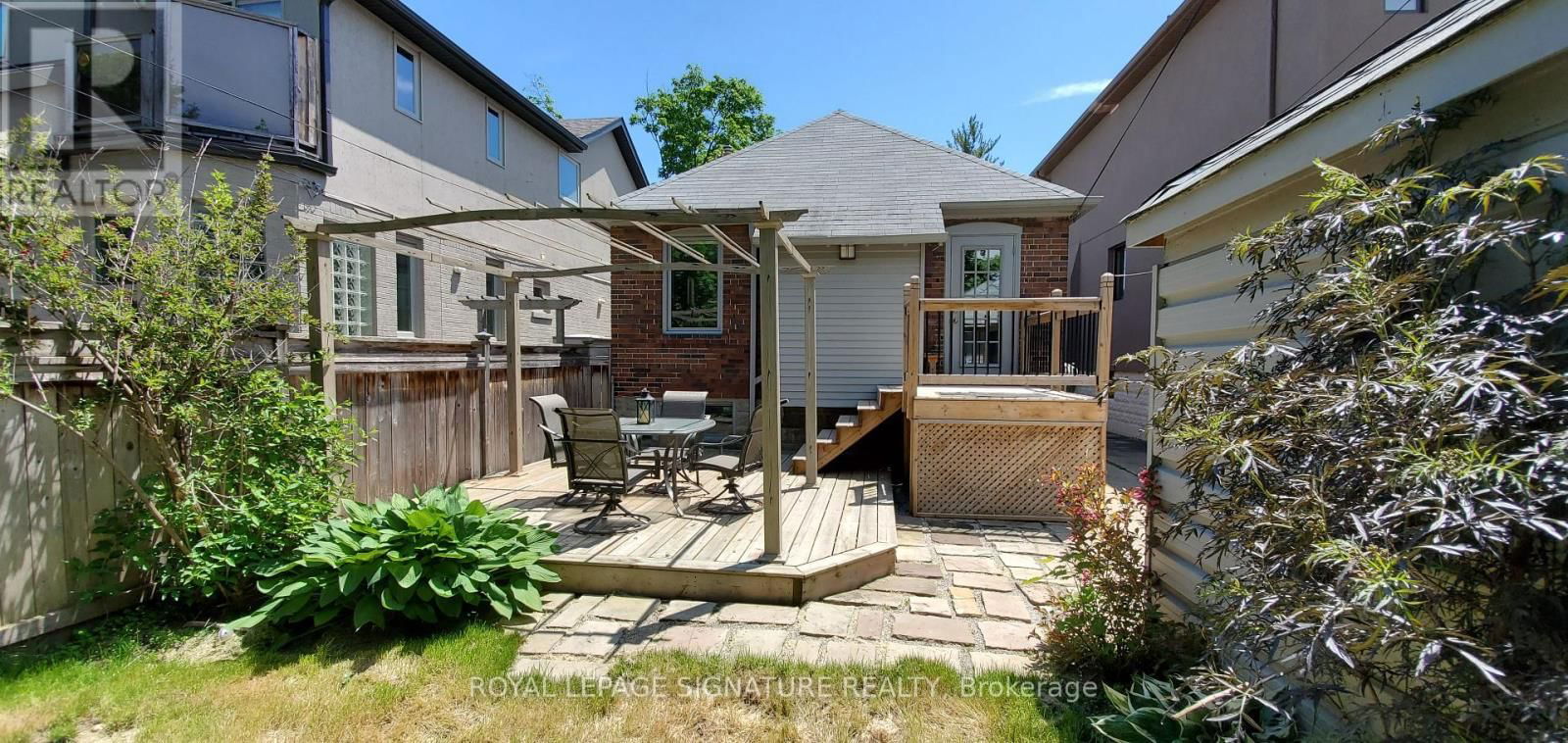 118 PARKHURST BOULEVARD Image 8