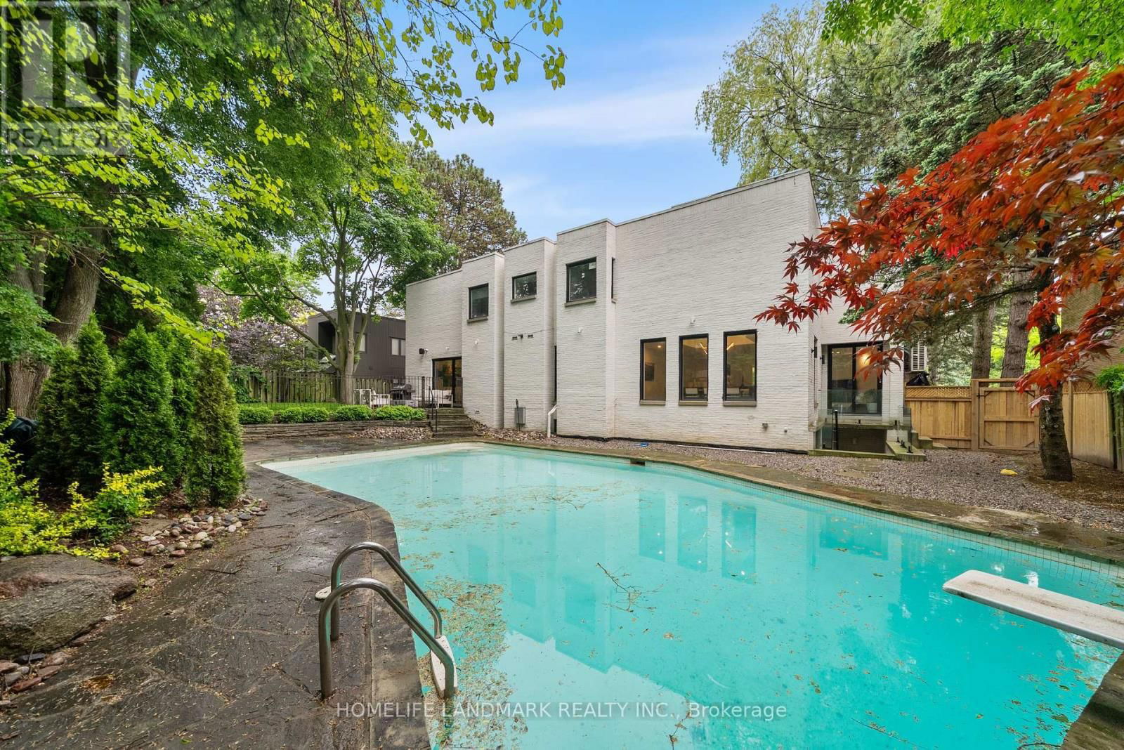 12 MISTY CRESCENT Image 37