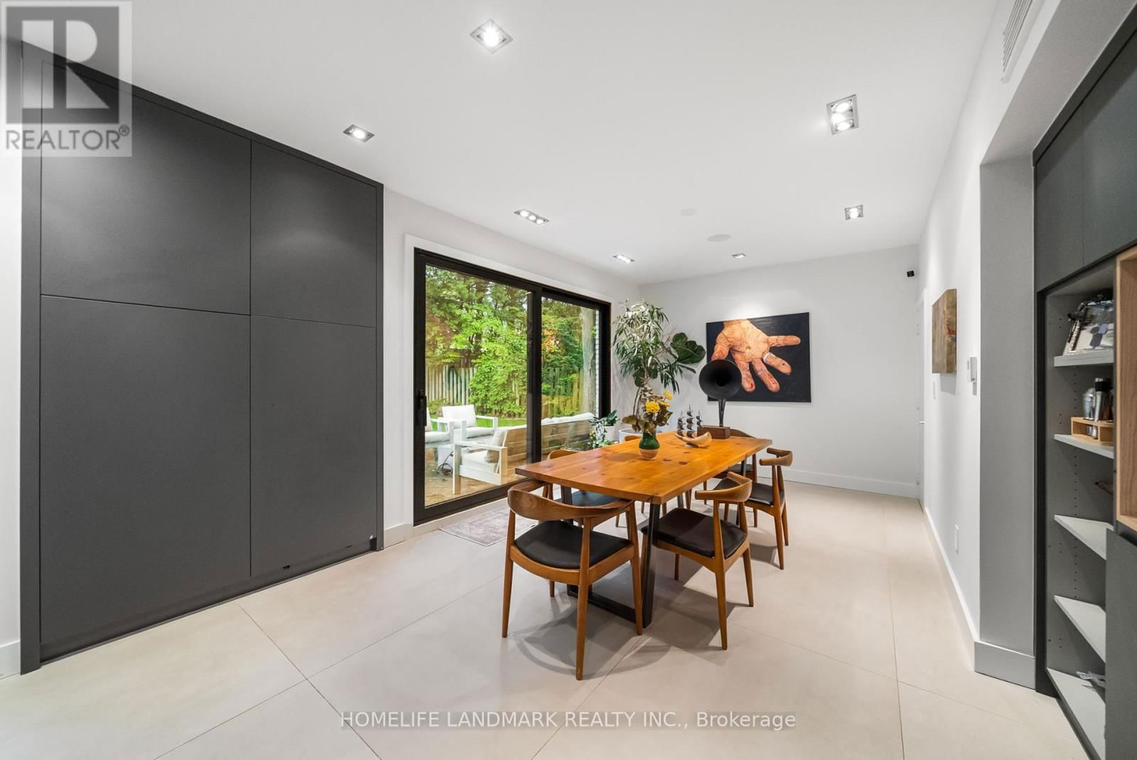 12 MISTY CRESCENT Image 8
