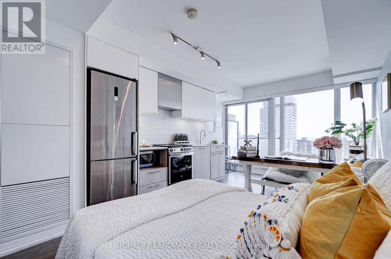 4307 - 251 JARVIS STREET Image 12
