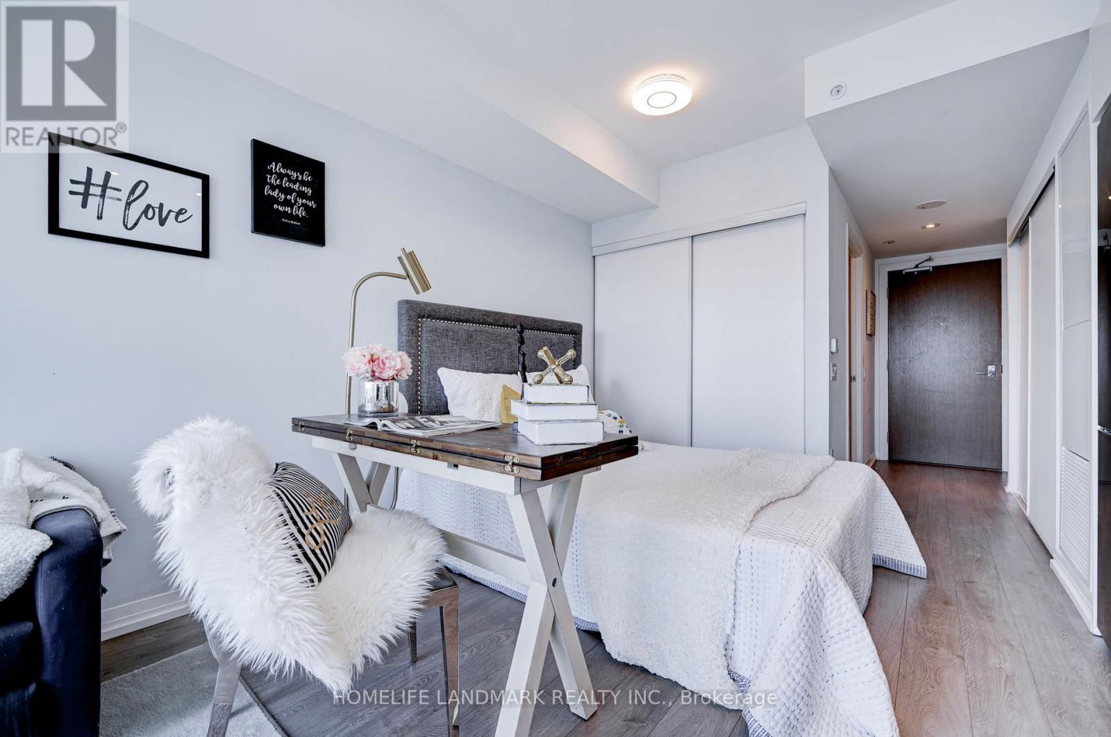 4307 - 251 JARVIS STREET Image 15