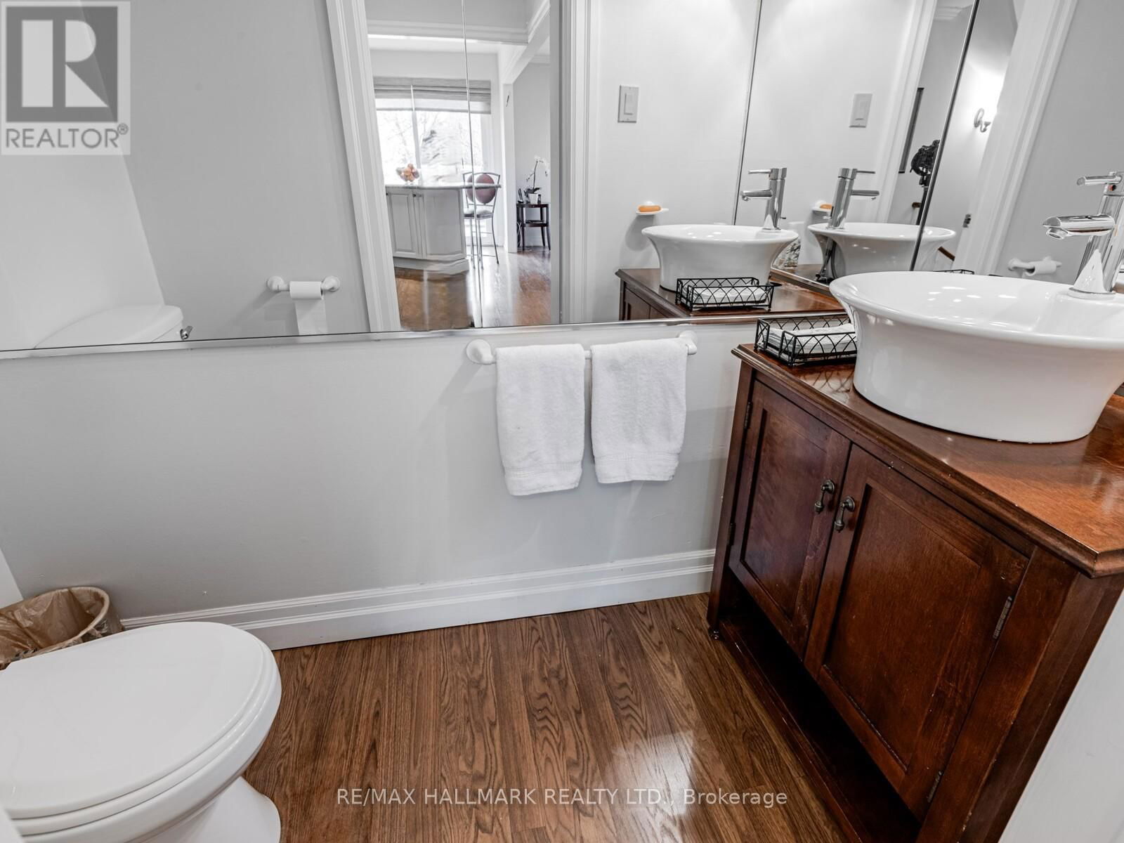 85 AMES CIRCLE Image 10