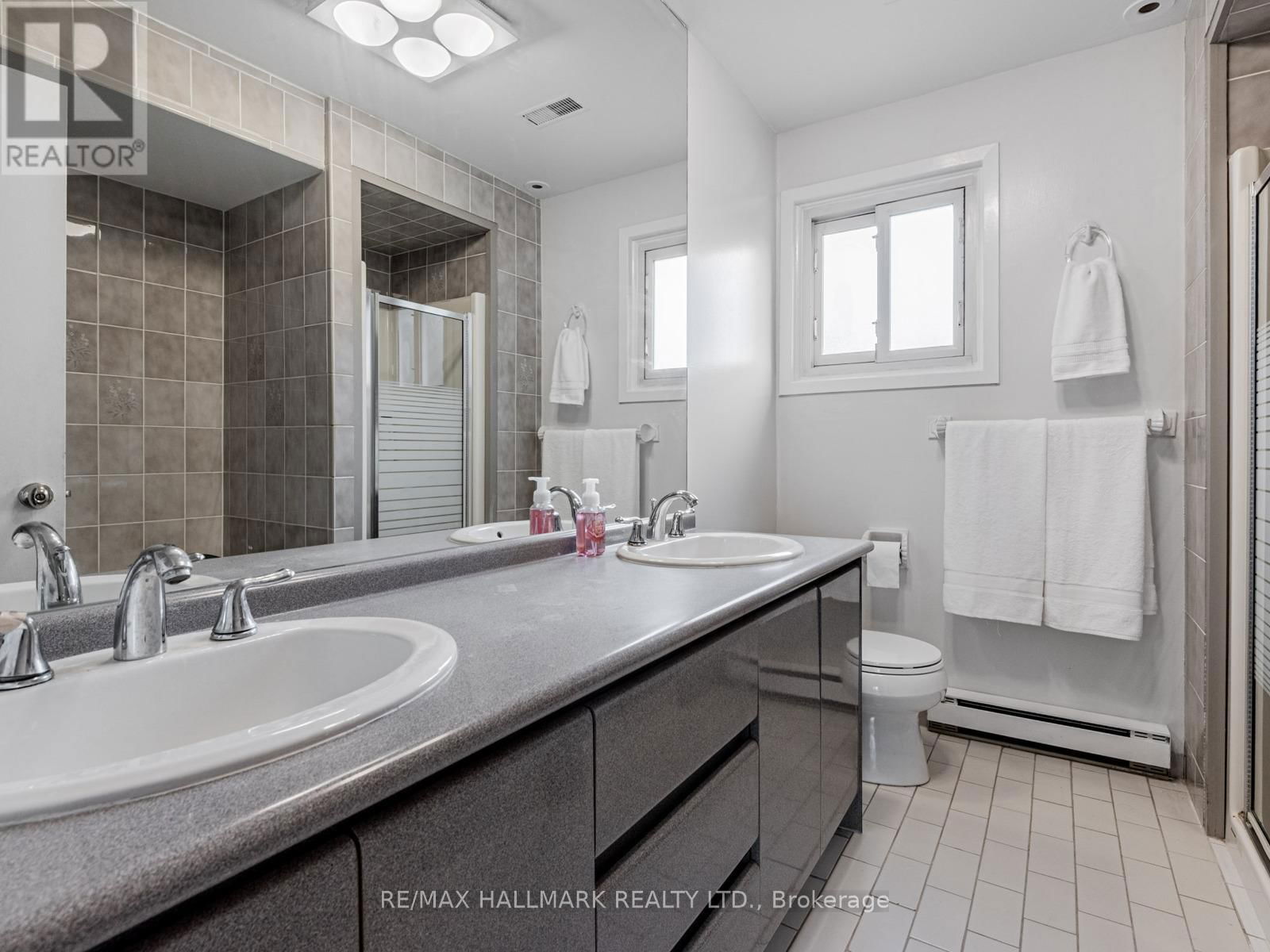 85 AMES CIRCLE Image 12