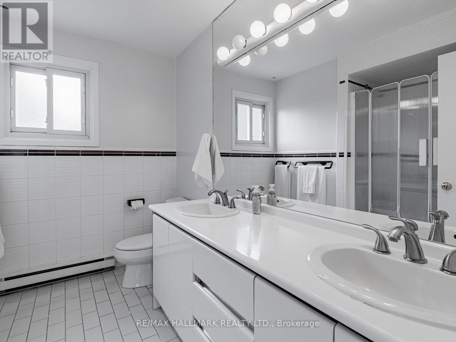 85 AMES CIRCLE Image 16