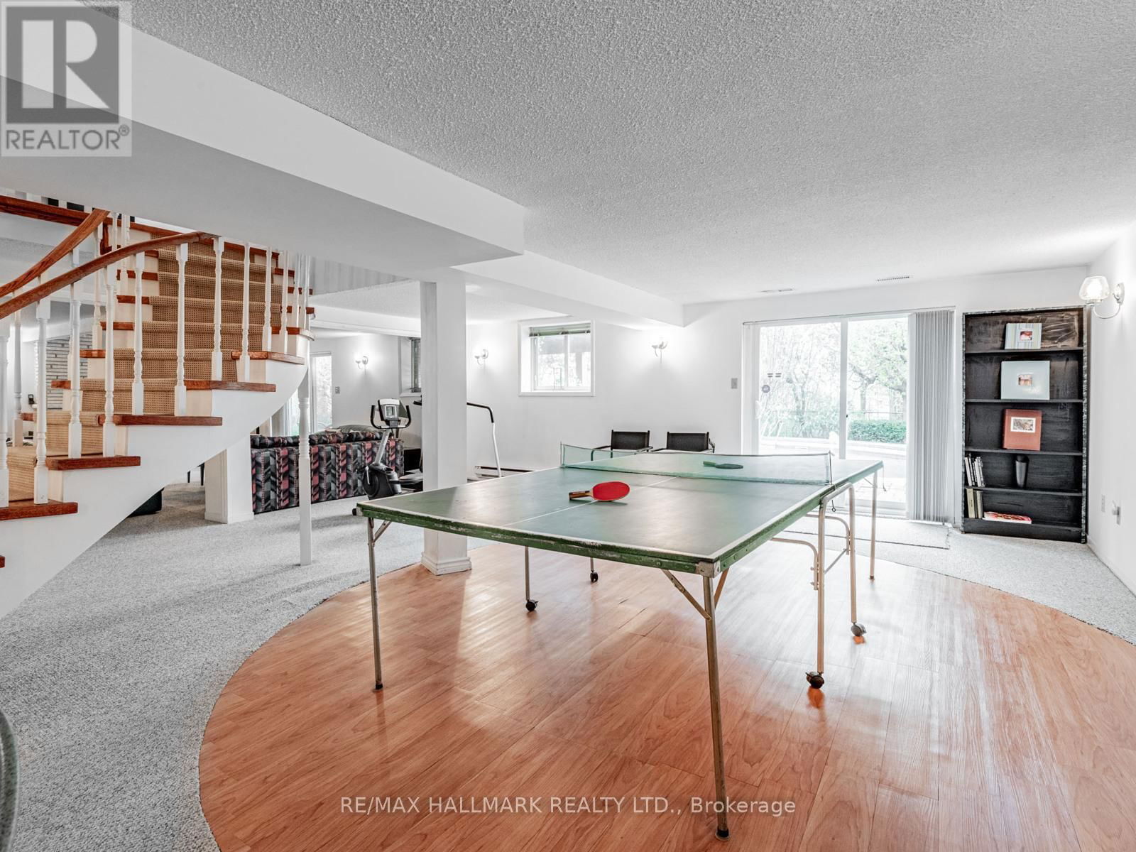 85 AMES CIRCLE Image 17