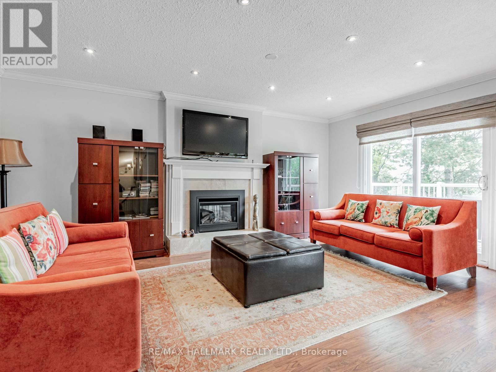85 AMES CIRCLE Image 20