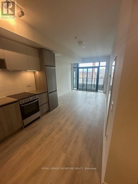305 - 181 STERLING ROAD Image 6