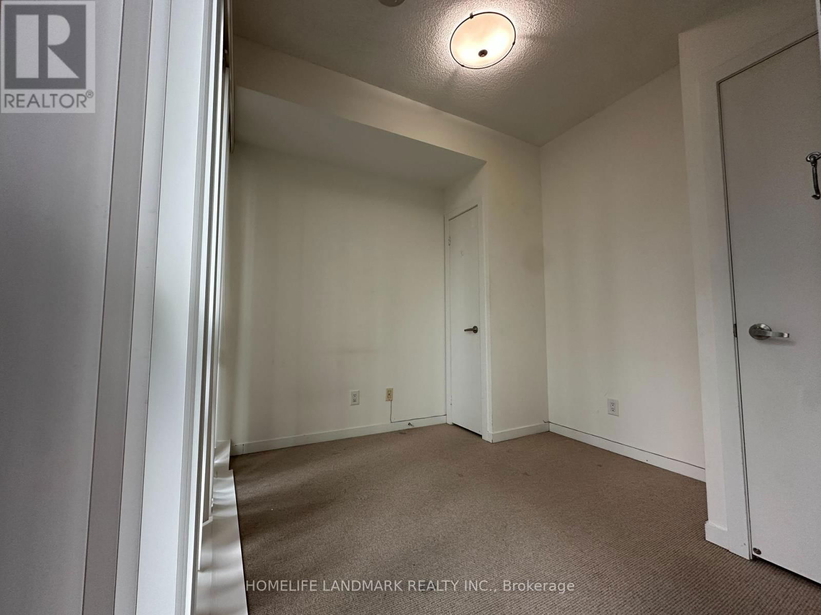 2701 - 65 BREMNER BOULEVARD Image 5
