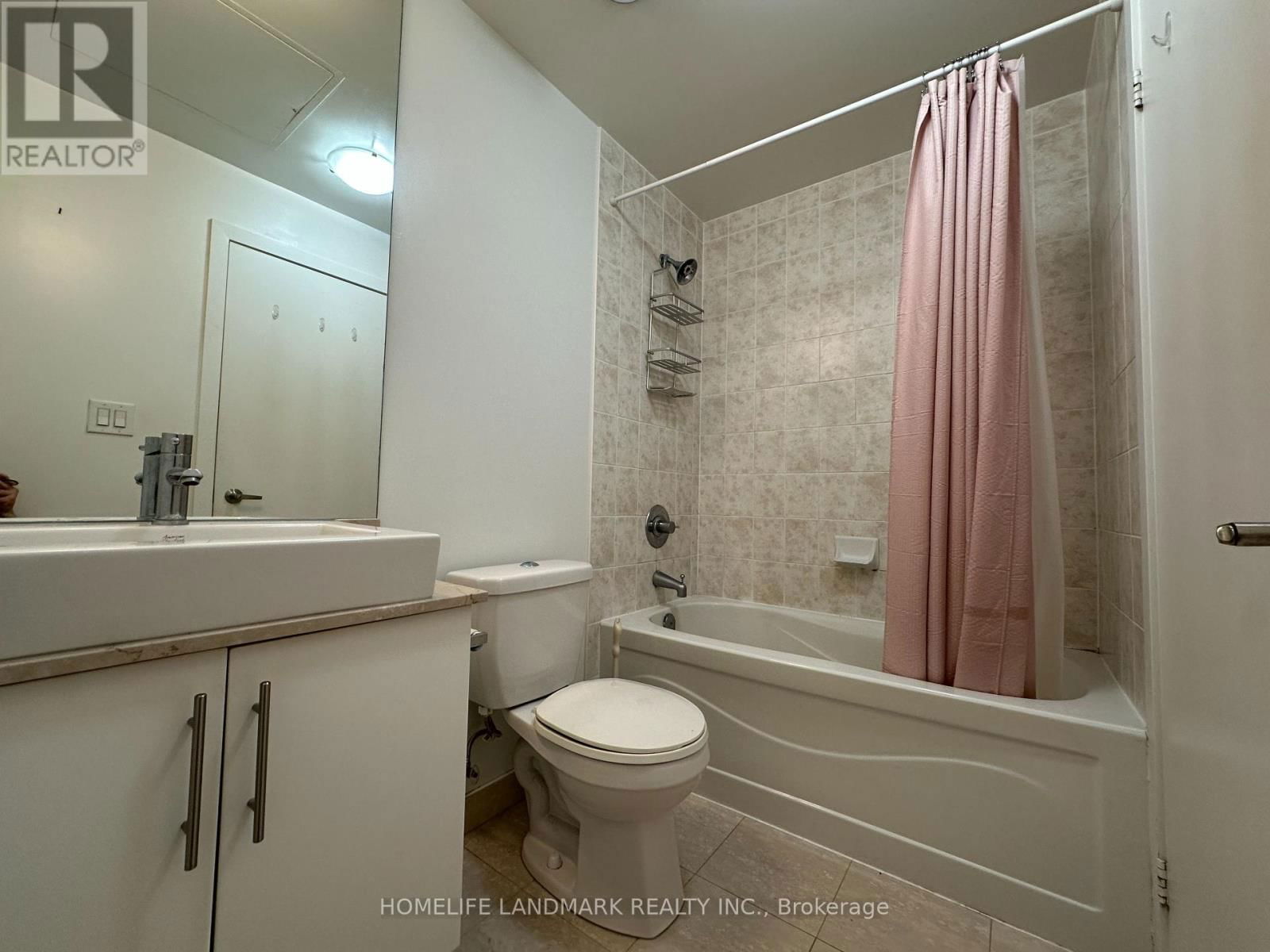 2701 - 65 BREMNER BOULEVARD Image 8