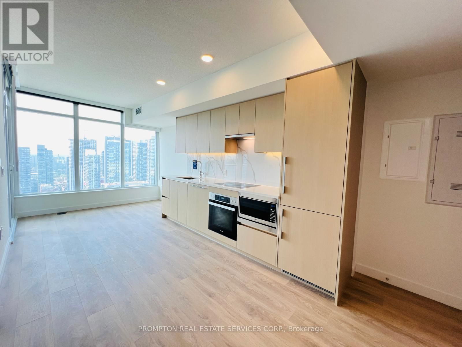 4112 - 1 CONCORD CITYPLACE WAY Image 11