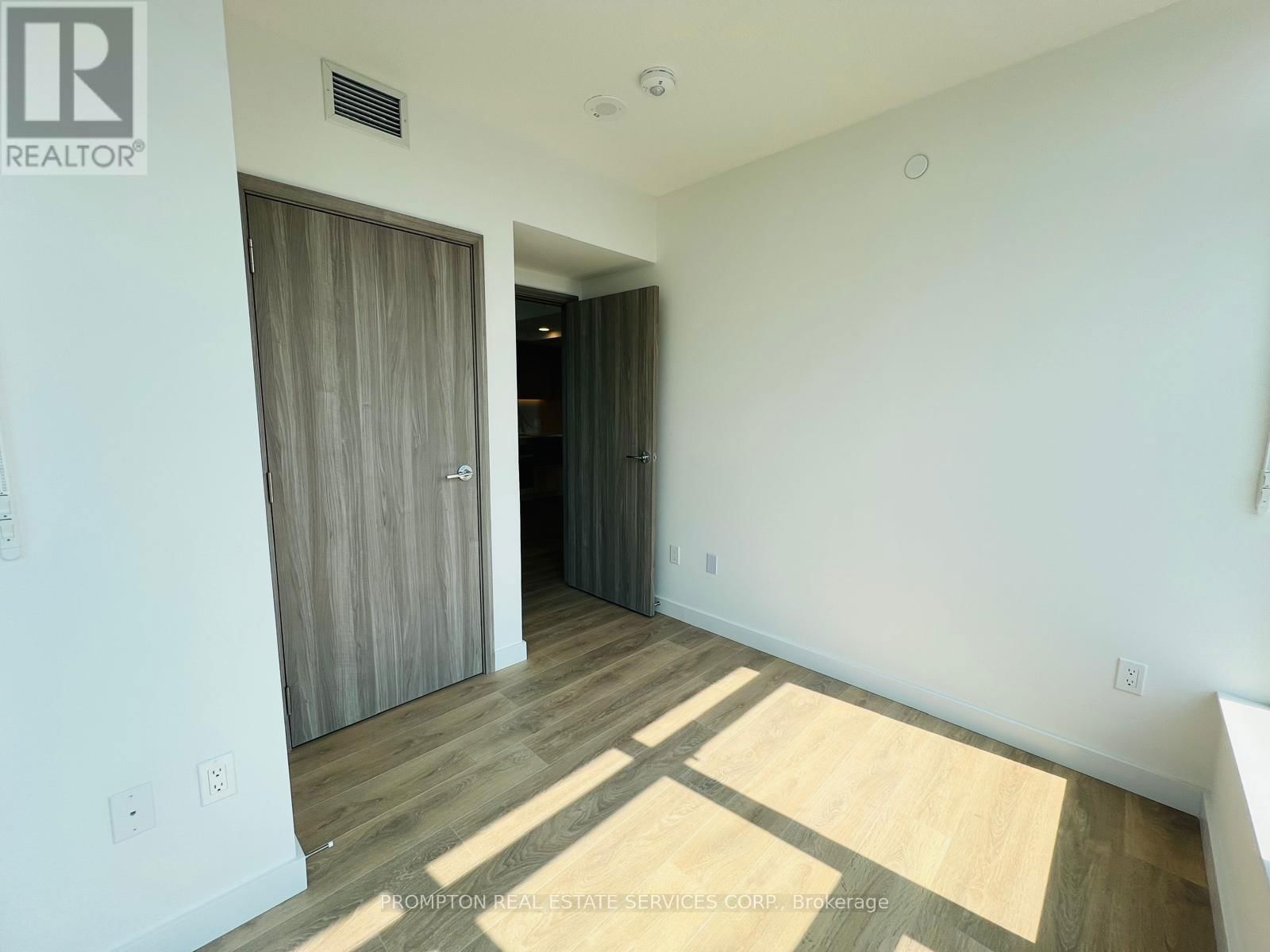 2603 - 3 CONCORD CITYPLACE WAY Image 18