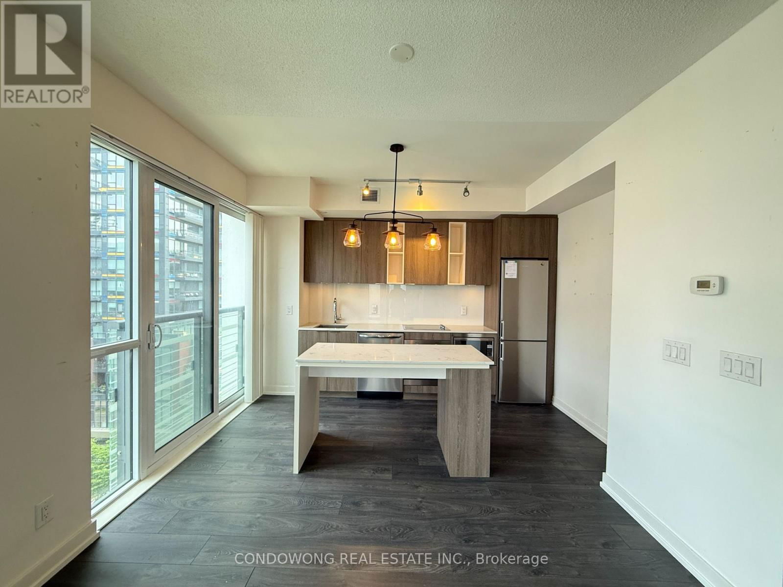 809 - 200 SACKVILLE STREET Image 3