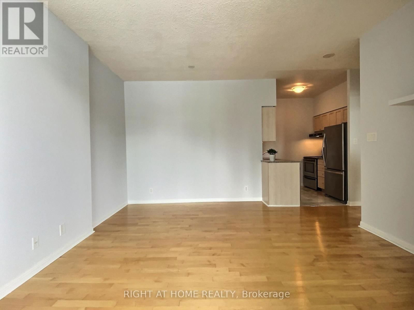 2125 - 230 QUEENS QUAY WEST Image 10