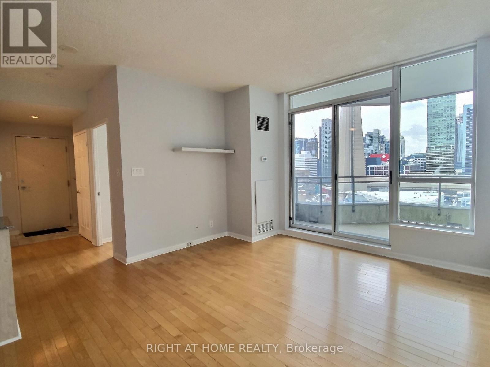 2125 - 230 QUEENS QUAY WEST Image 11