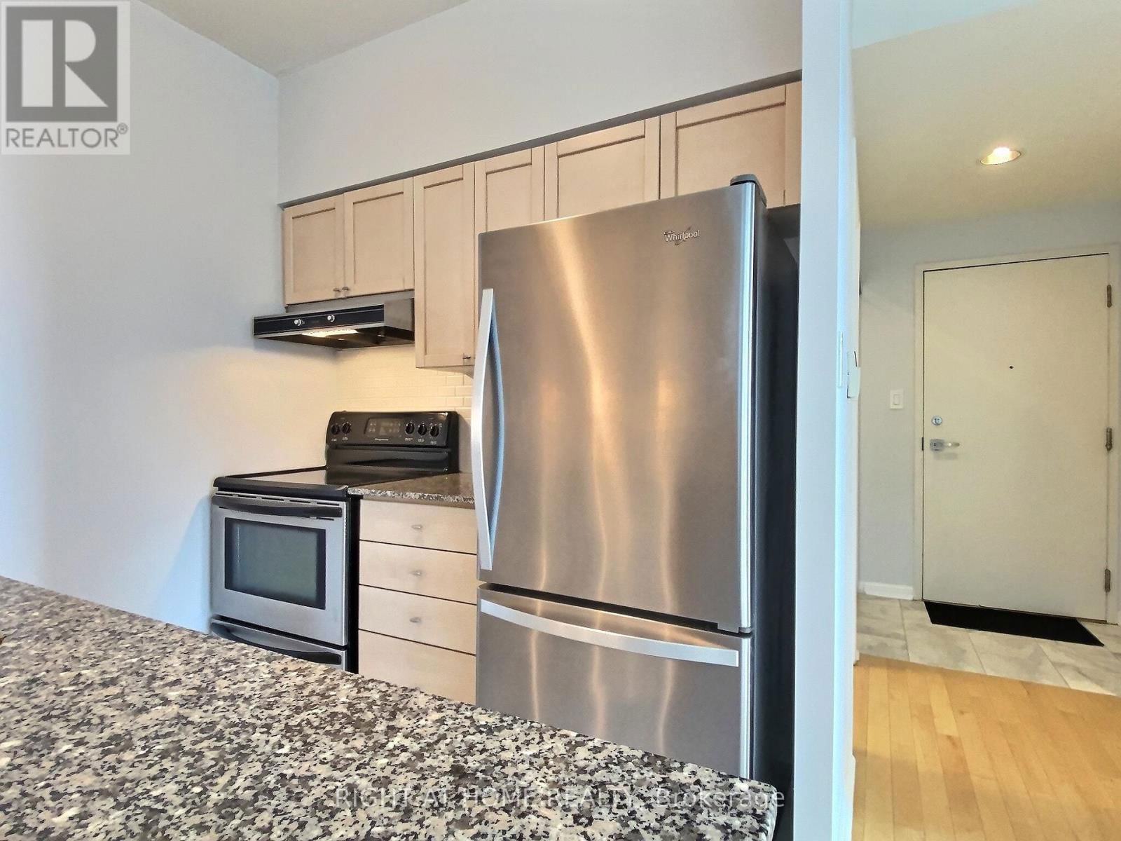 2125 - 230 QUEENS QUAY WEST Image 8