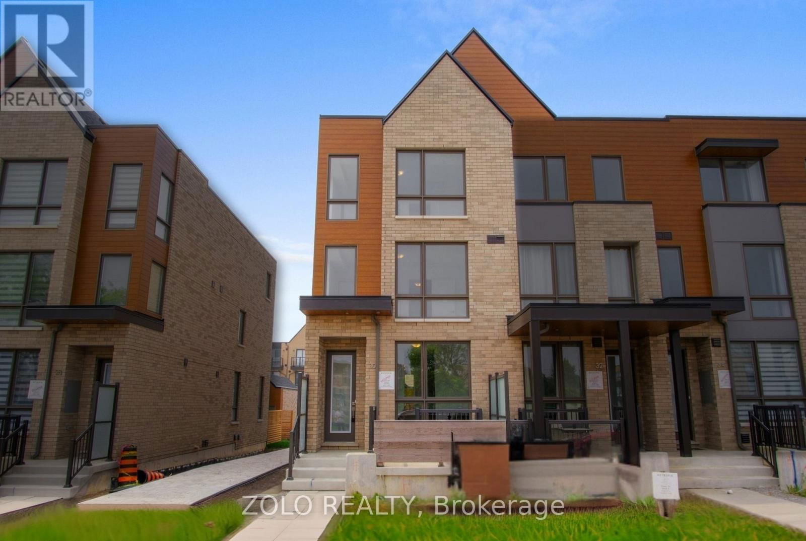 30 DEEP ROOTS TERRACE Image 1