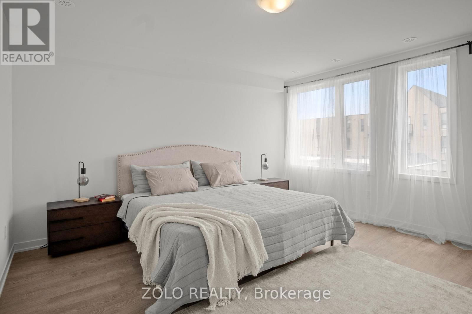 30 DEEP ROOTS TERRACE Image 23