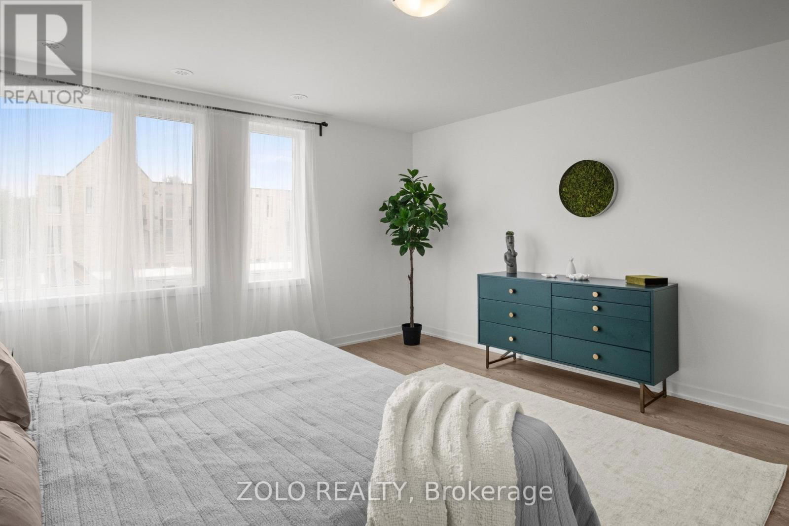 30 DEEP ROOTS TERRACE Image 24