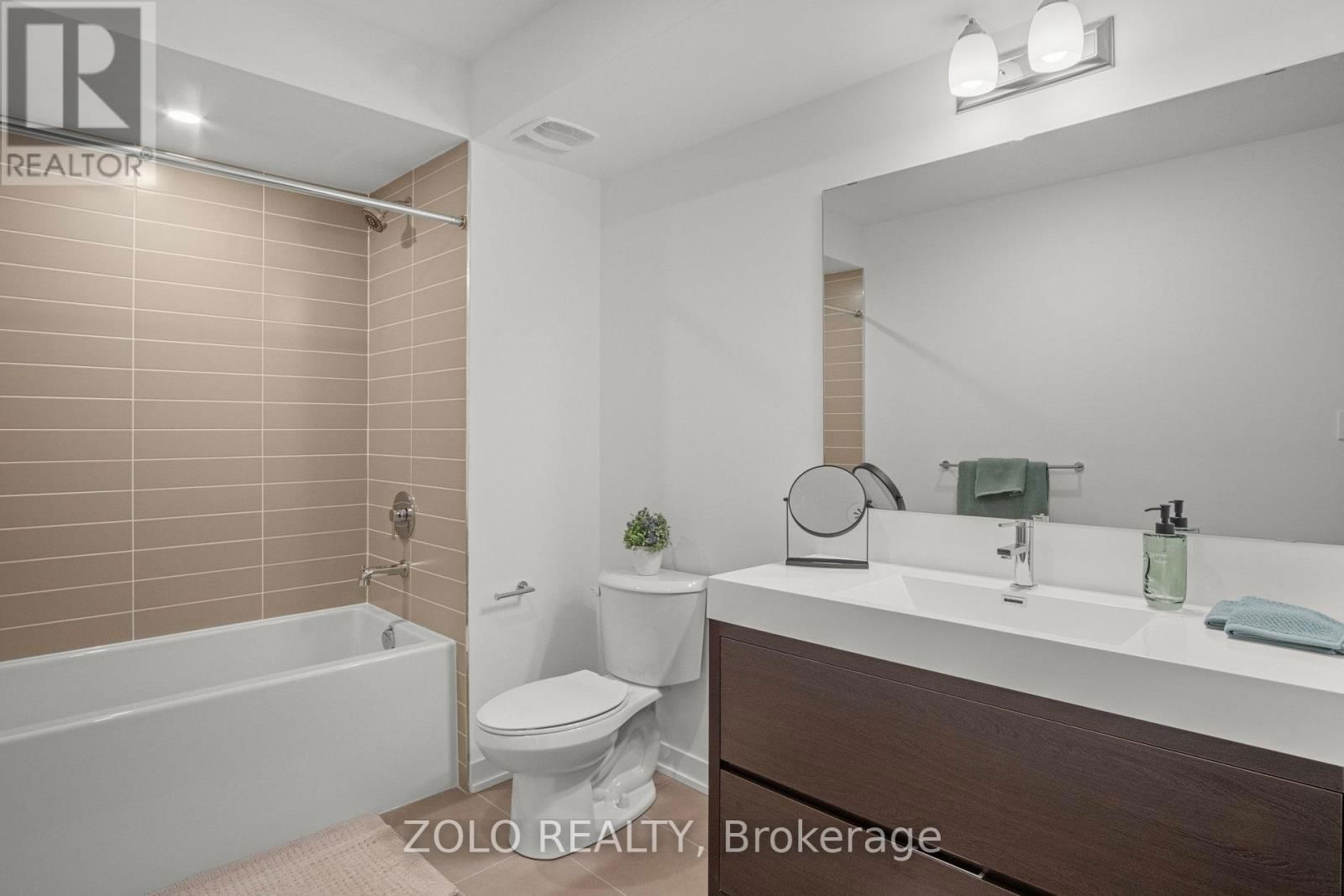 30 DEEP ROOTS TERRACE Image 28
